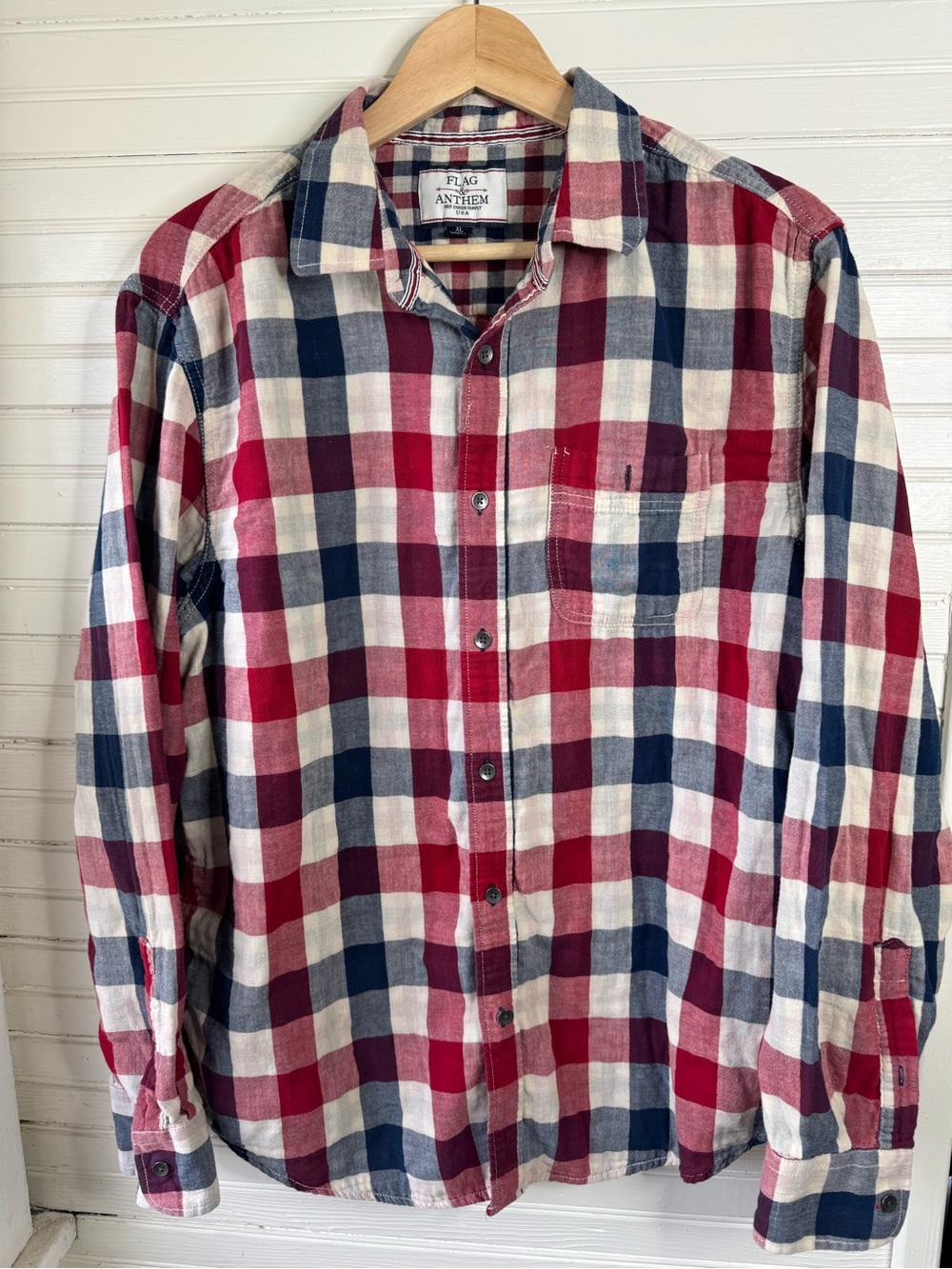 Men's Red Navy Plaid flannel Button-Up Shirt